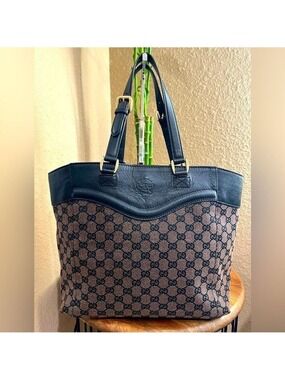 GUCCI GG BROWN CANVAS CREST TOTE